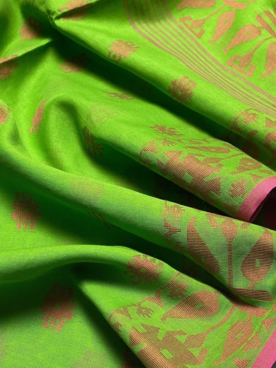 The Understated elegance of handloom Pure Cotton sarees 
